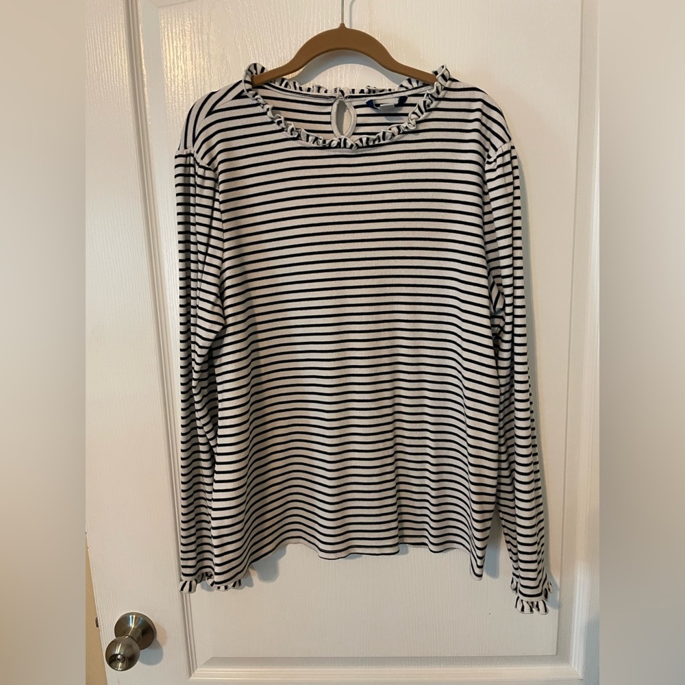CROFT & BARROW STRIPED LONG SLEEVE TOP WITH RUFFLES XXL
